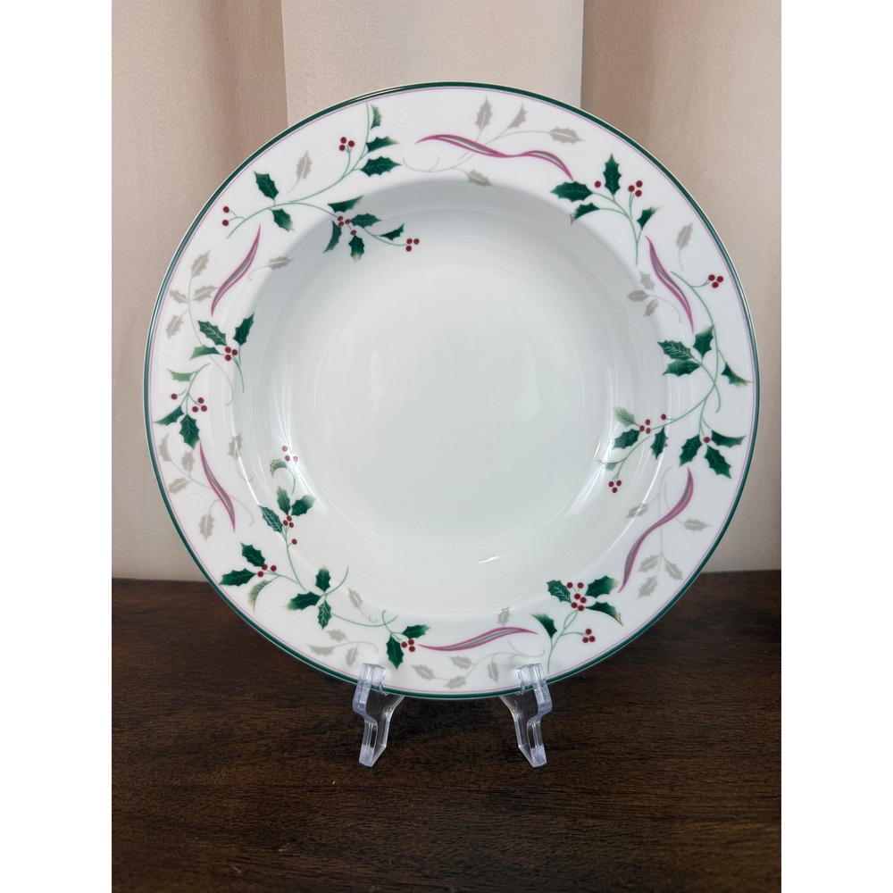 Christopher Stuart Holiday Splendor China 9" Rim Soup Bowl Holiday‎ Christmas